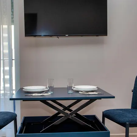 Daire Sav Blavus Center